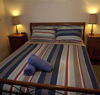 The Spotted Salmon Cottage - Hervey Bay Accommodation