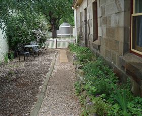 Christopher Hall's Colonial Accommodation - Hervey Bay Accommodation 2