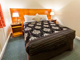 Stanley Hotel (Accommodation) - Hervey Bay Accommodation 0