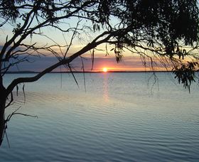Stanley Lakeside Spa Cabins - Hervey Bay Accommodation 4
