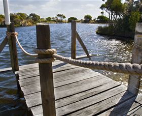 Stanley Lakeside Spa Cabins - Hervey Bay Accommodation 3