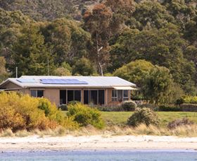 Beach And Boat Accommodation - Hervey Bay Accommodation 1