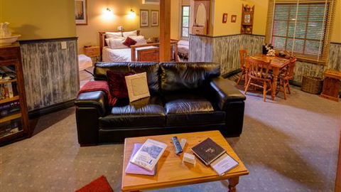 Trawool Cottages & Farmstay - Hervey Bay Accommodation 6