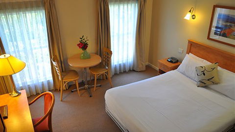 Glen Inn Motel & Apartments - Hervey Bay Accommodation 0