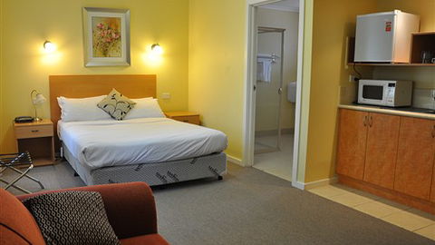 Glen Inn Motel & Apartments - Hervey Bay Accommodation 2