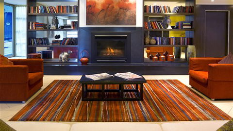 Adina Apartment Hotel Melbourne, Northbank - Tourism Hervey Bay 0