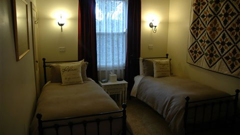 Heytesbury House B&B - Tourism Hervey Bay 3