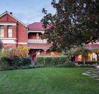 Alzburg Resort Mansfield - Hervey Bay Accommodation