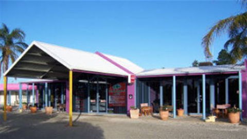 Paddle Steamer Motel - Hervey Bay Accommodation 0