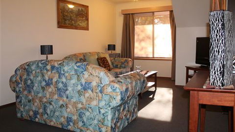 AAT 28 Goldsmith Hotel - Hervey Bay Accommodation 5