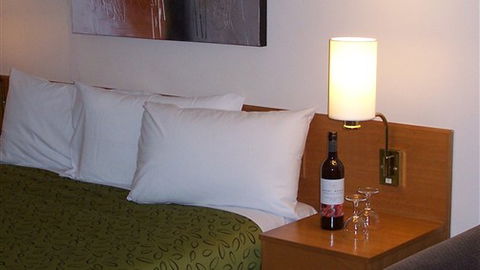 Hermitage Motor Inn - Hervey Bay Accommodation 2