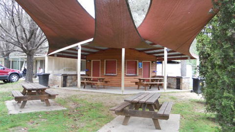 NRMA Bright Holiday Park - Hervey Bay Accommodation 2