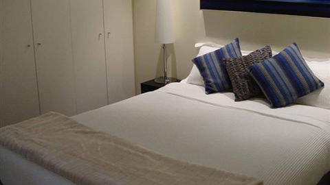 About Melbourne Apartments - Tourism Hervey Bay 3