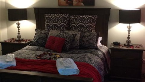 Wattle Tree Creek Cottages - Tourism Hervey Bay 0