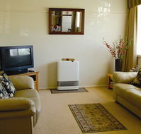 Peel Cottage - Hervey Bay Accommodation