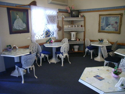 Annie's Shandon Inn - Tourism Hervey Bay 2