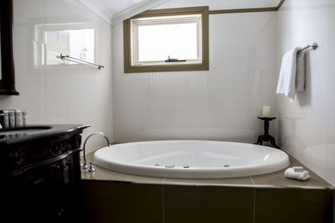 Bli Bli House Luxury Accommodation - Hervey Bay Accommodation 12