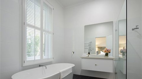 The Cottage At Bolobek - Hervey Bay Accommodation 2