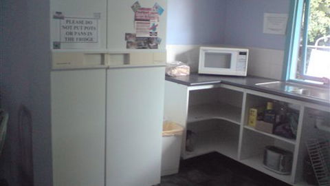 Anglesea Backpackers - Hervey Bay Accommodation 1