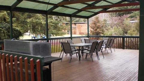 Feathertop Chalet - Hervey Bay Accommodation 2