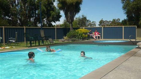 Halls Haven Resort - Hervey Bay Accommodation 2