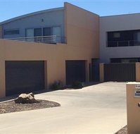 Villa Tarni 17 - Hervey Bay Accommodation