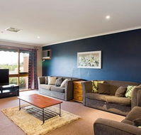 Raydon Court - Hervey Bay Accommodation