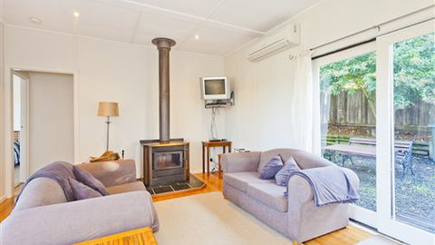 Otways Forrest Retreat - Hervey Bay Accommodation 0