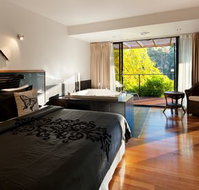 Springs Spa Villa - Hervey Bay Accommodation