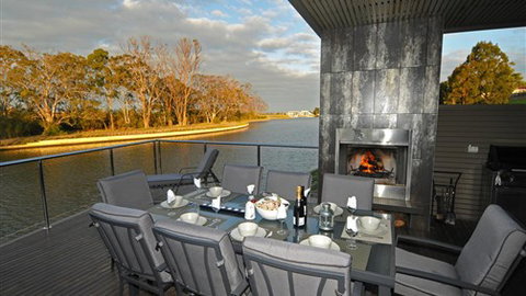 Gippsland Lakehouse - Hervey Bay Accommodation 0