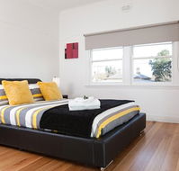 Phyl  May's Luxury Accommodation - Hervey Bay Accommodation