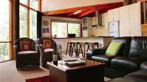MannaGum Alpine Lodge - Hervey Bay Accommodation 0
