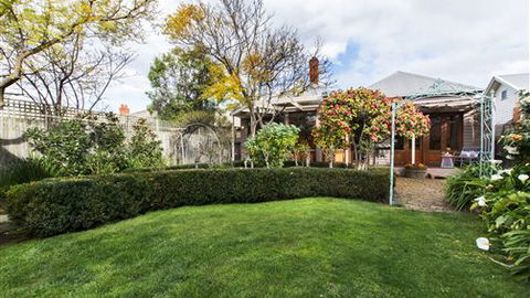 Avalon Guesthouse - Hervey Bay Accommodation 6