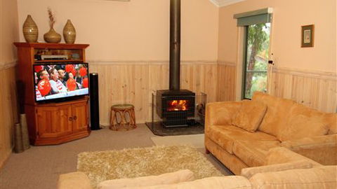 Serene Vista Halls Gap - Hervey Bay Accommodation 5