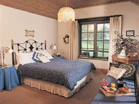Adelaide Hills Country Cottages - Gum Tree Cottage - Hervey Bay Accommodation 2