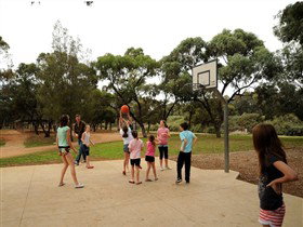 BIG4 Renmark Riverfront Holiday Park - Hervey Bay Accommodation 5