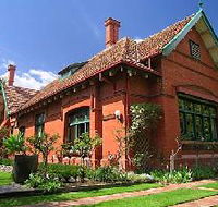 Buxton Manor - George Lowe Esquire Apartment - Hervey Bay Accommodation