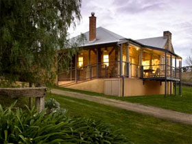 Longview Vineyard Homestead - Hervey Bay Accommodation 0
