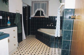 Villa Grenache Bed & Breakfast - Hervey Bay Accommodation 0
