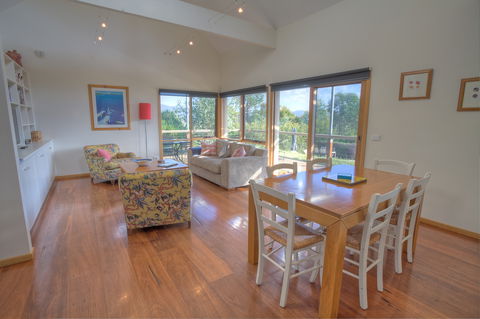 215 Mt Buffalo - Hervey Bay Accommodation 1