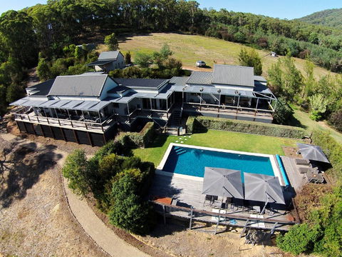 215 Mt Buffalo - Hervey Bay Accommodation 2