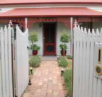 Airleigh Rose Cottage - Hervey Bay Accommodation