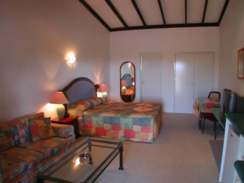Albert Facey Motor Inn Narrogin - Hervey Bay Accommodation 0