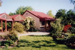 Alpine Country Cottages - Hervey Bay Accommodation 0
