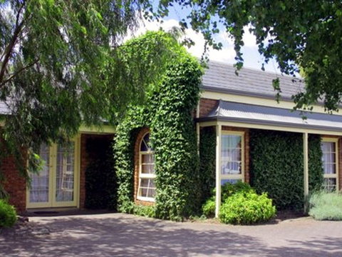 Arkana Motor Inn & Terrace Apartments - Hervey Bay Accommodation 1