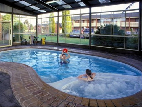 Arkana Motor Inn & Terrace Apartments - Hervey Bay Accommodation 0