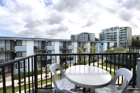 Assured Waterside Apartments - Hervey Bay Accommodation 6