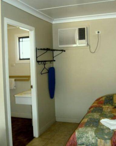 Augathella On The Highway - Tourism Hervey Bay 1