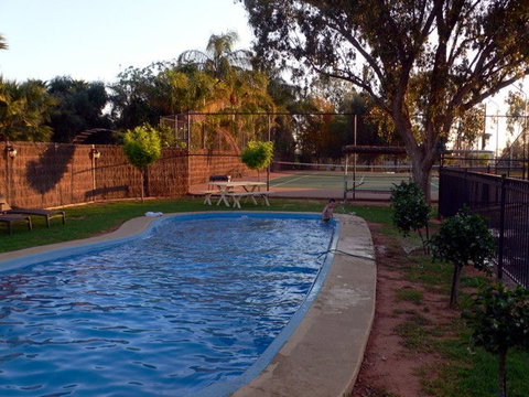 Back O' Bourke Accommodation - Hervey Bay Accommodation 3