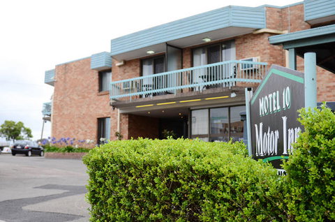 Motel 10 - Hervey Bay Accommodation 0